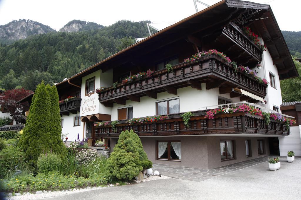 Gästehaus Gisela Bruck am Ziller Exterior foto